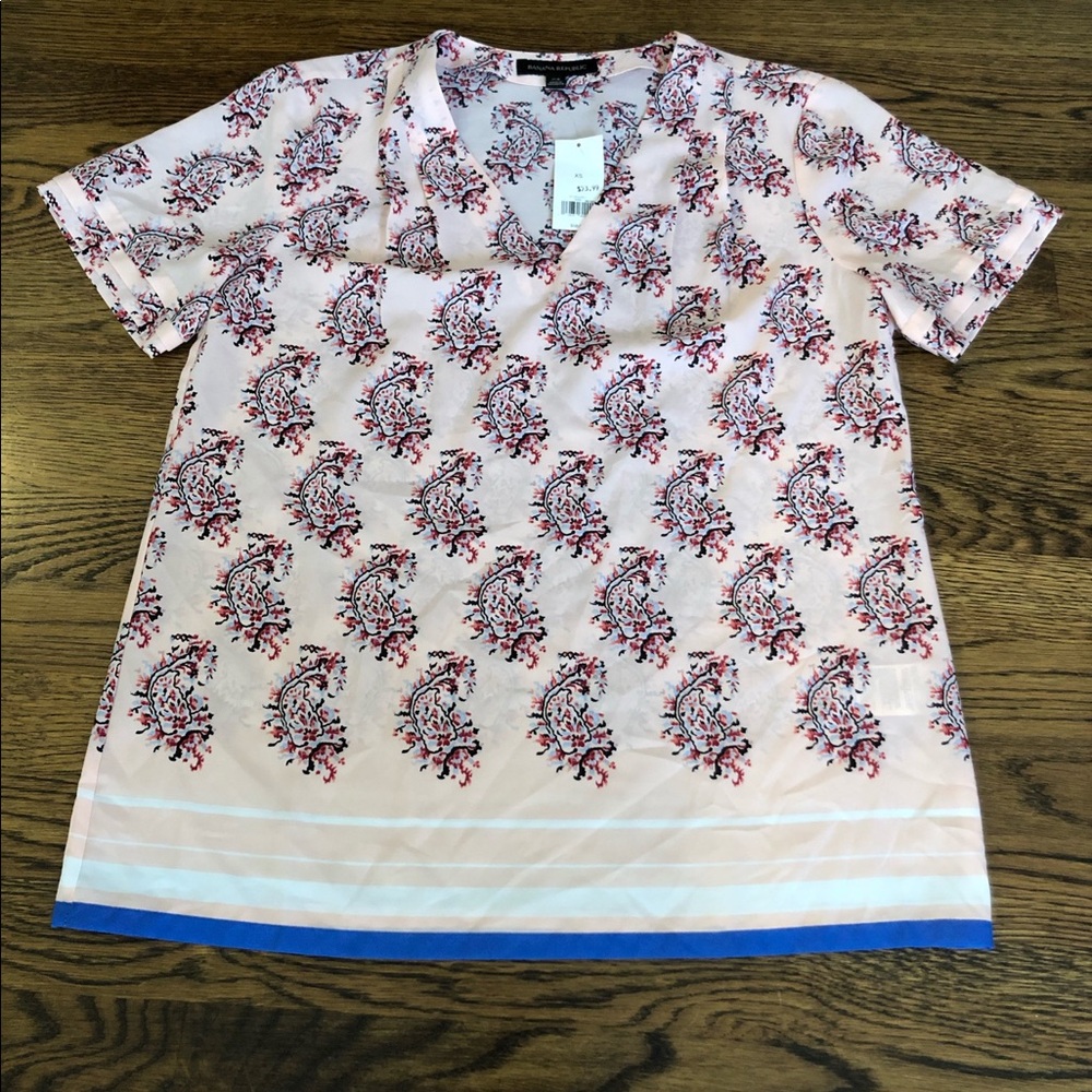 Banana Republic Pink Floral top